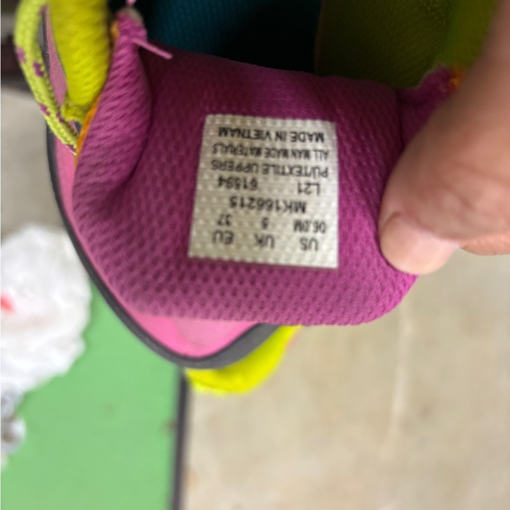 Merrell hiking shoes girls pink